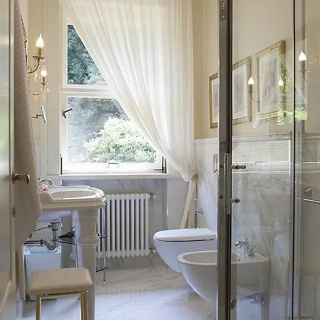 In Sleeps 10 With Pool And Air Con Βίλα Μπαβένο
